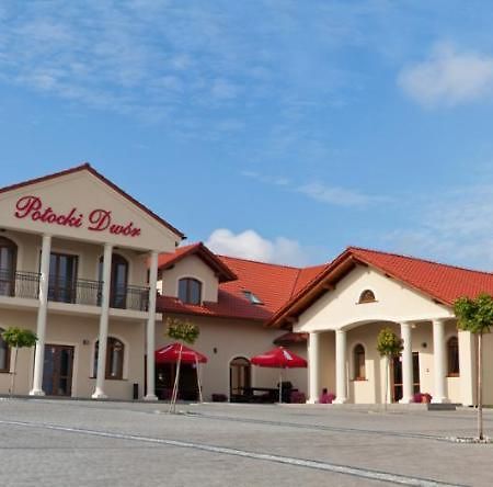Potocki Dwor Hotel Jedrzejow Ngoại thất bức ảnh